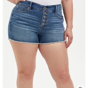 NWT torrid mid rise shortie short jean shorts